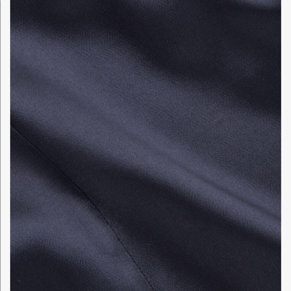 COS SILK JUMPER IN NAVY “ BRAND NEW” original Tags - Picture 6 of 7